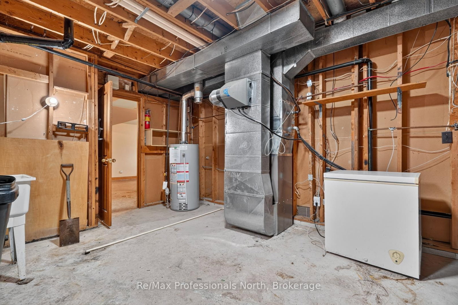 232 Shannon Street • Orillia, ON photo 26