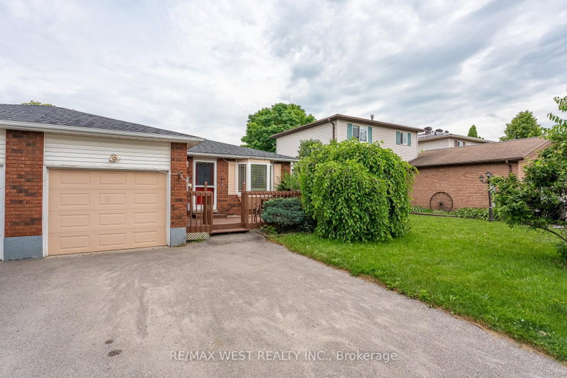 369 Galloway Blvd, Midland, Ontario