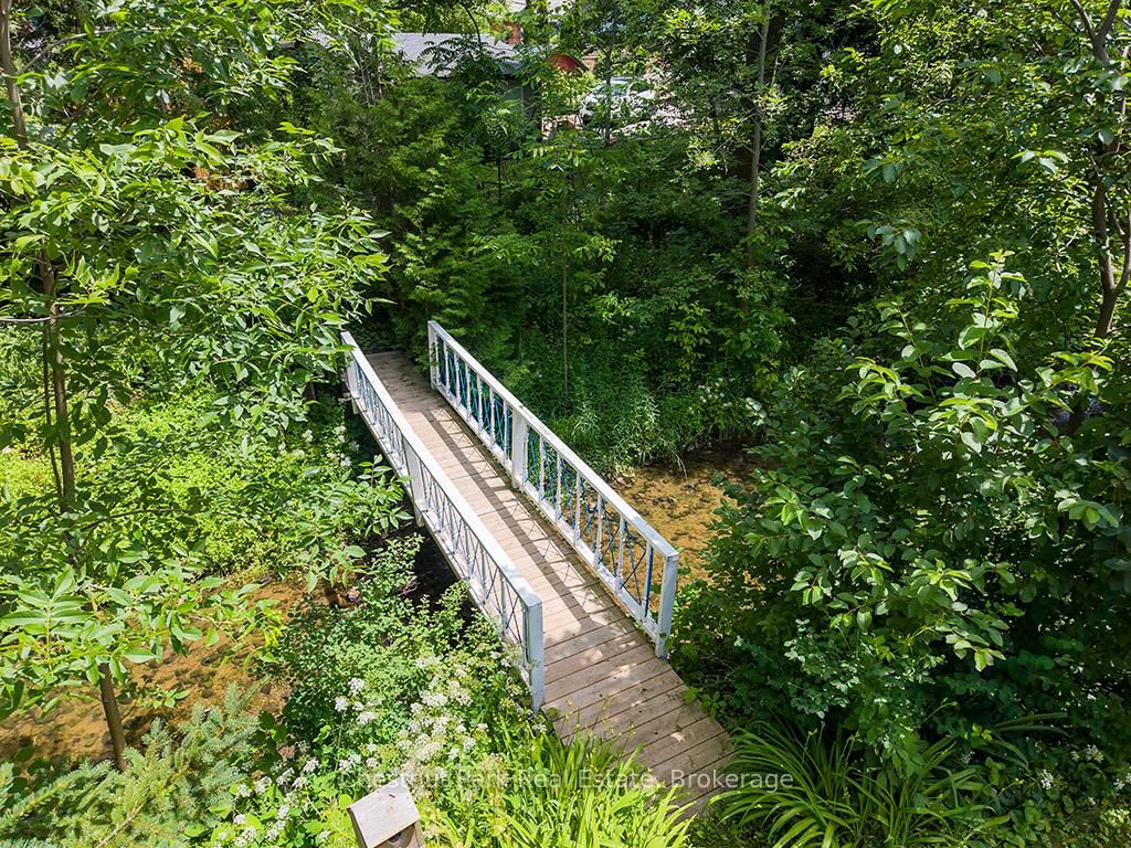 333 Oak Street • Collingwood, ON photo 28
