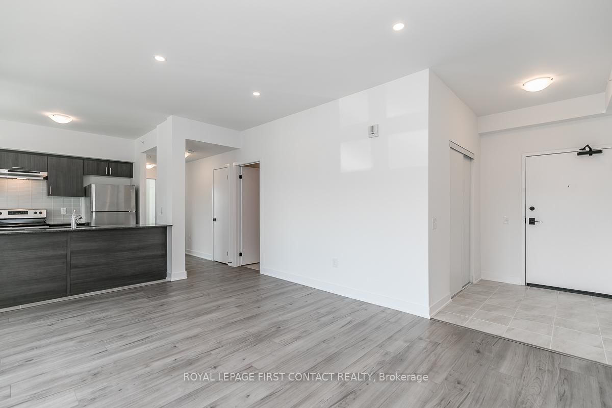 8 Culinary Lane • #101 • Barrie, ON photo 2