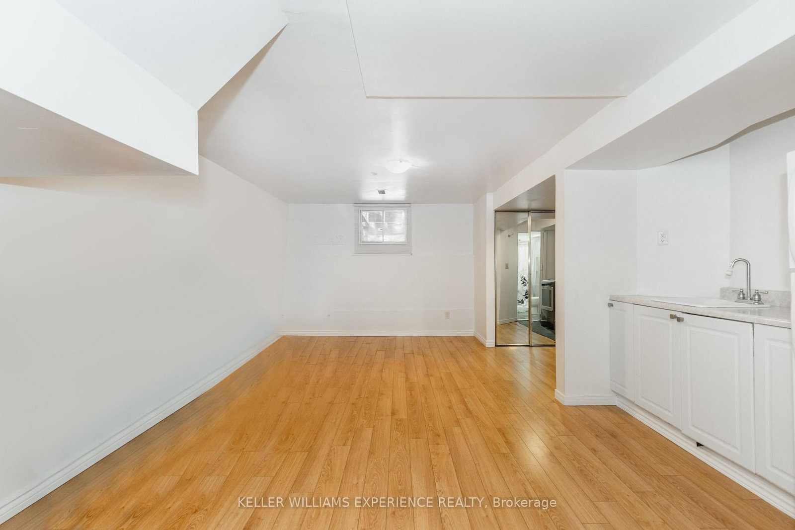 49 Burns Circle • Barrie, ON photo 14