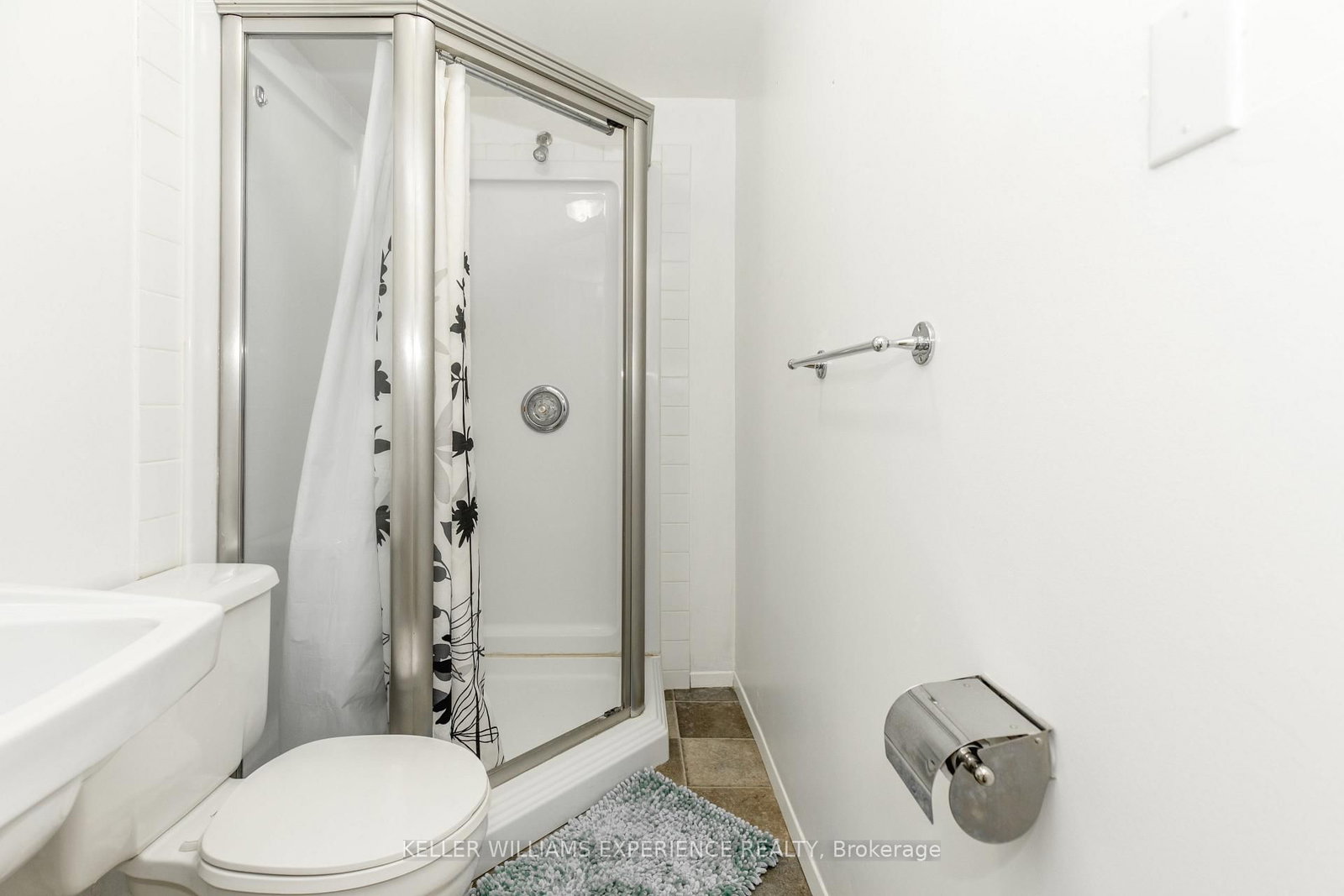 49 Burns Circle • Barrie, ON photo 18