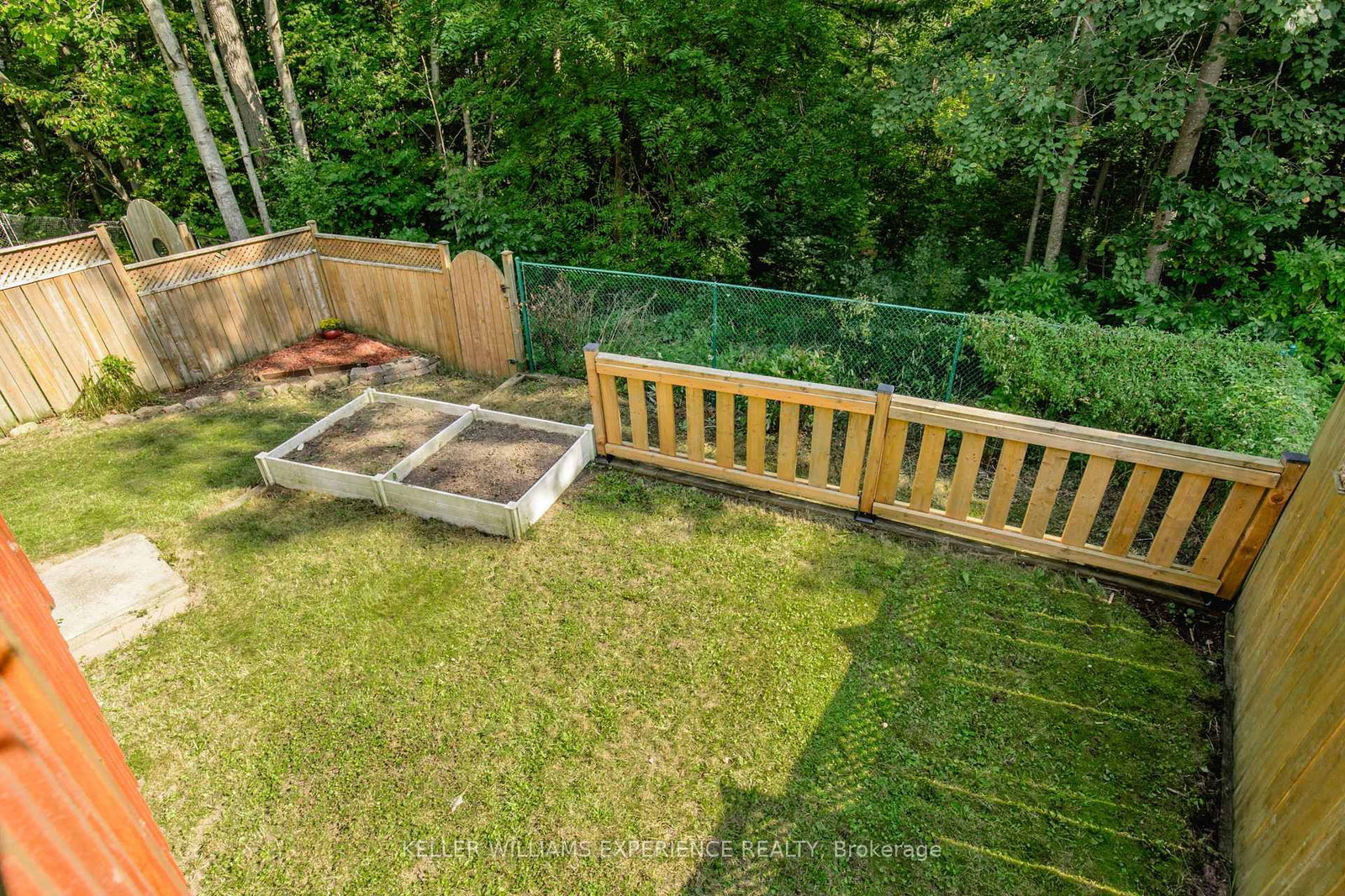 49 Burns Circle • Barrie, ON photo 22