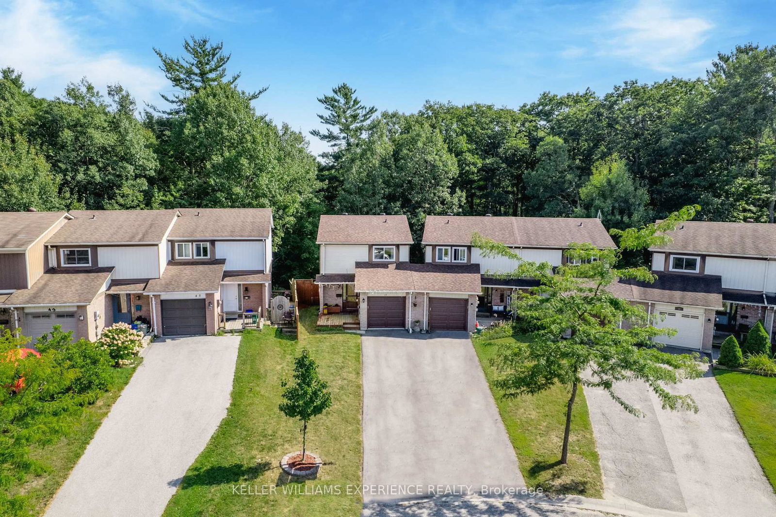 49 Burns Circle • Barrie, ON photo 24