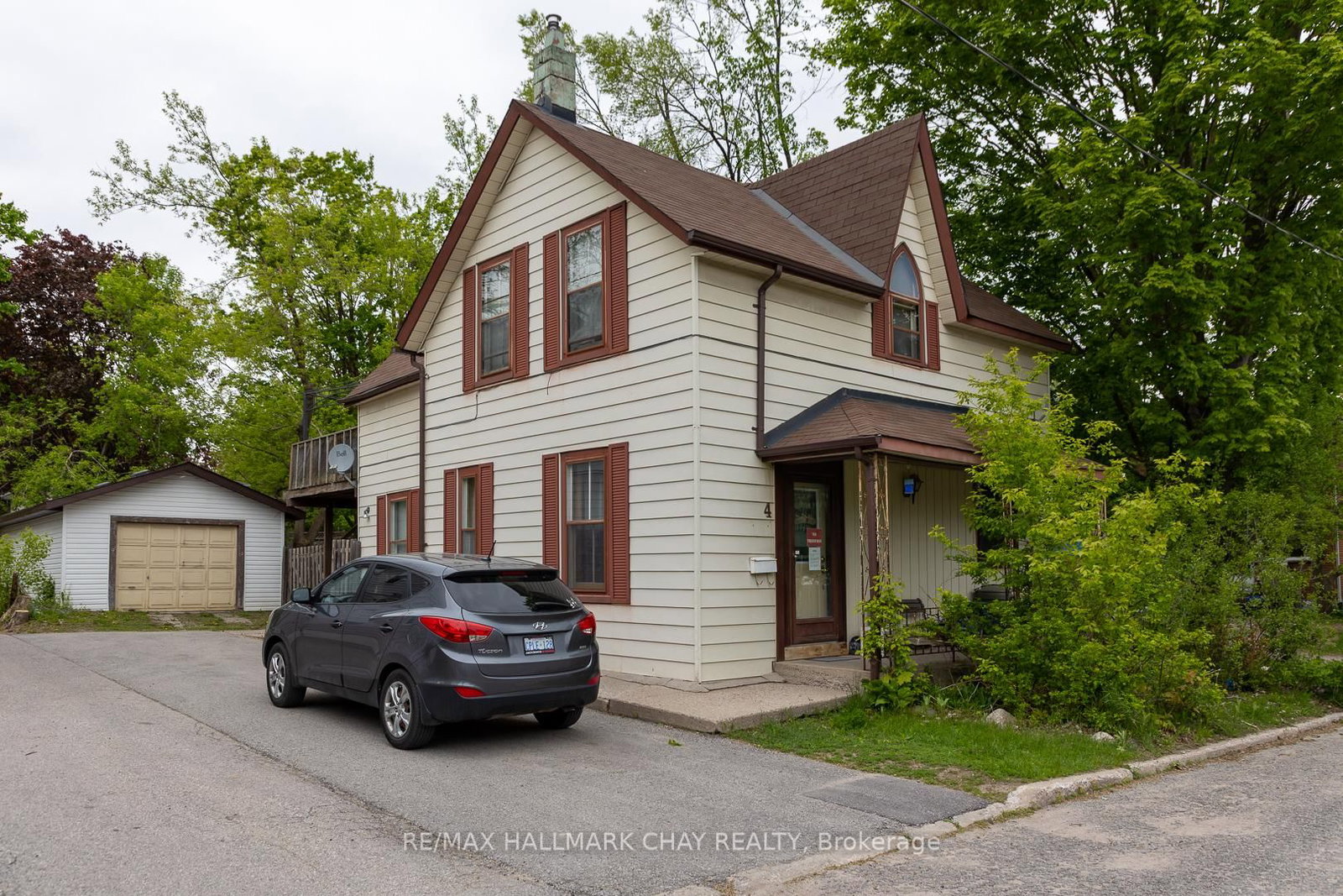 4 East Street • Barrie, ON photo 2