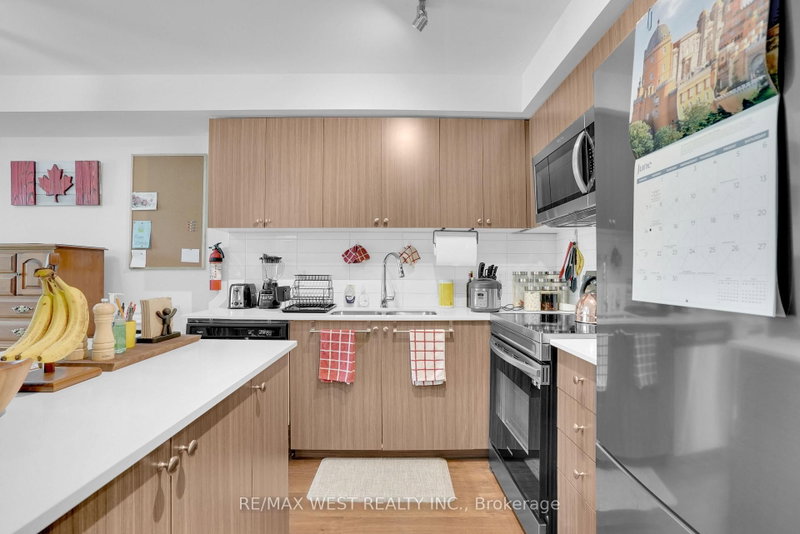 216 - 58 Lakeside Terrace