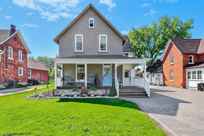 87 Queen Street W, Springwater