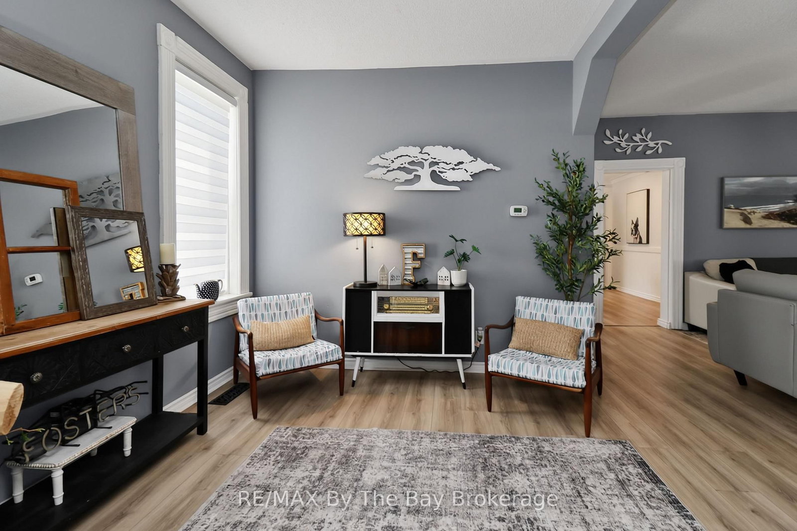 87 W Queen Street • Springwater, ON photo 16