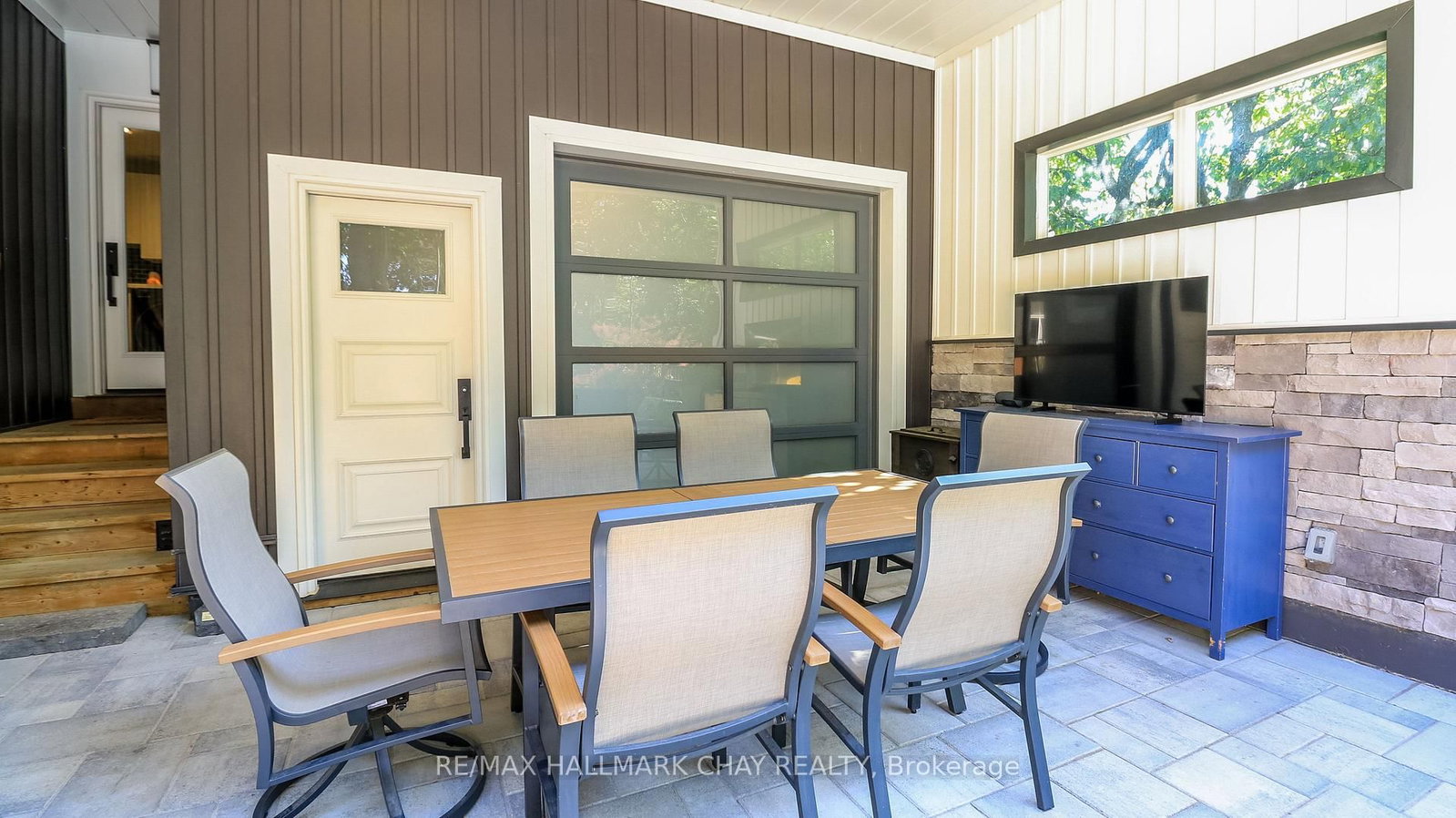 17 Bowman Avenue • Barrie, ON photo 15
