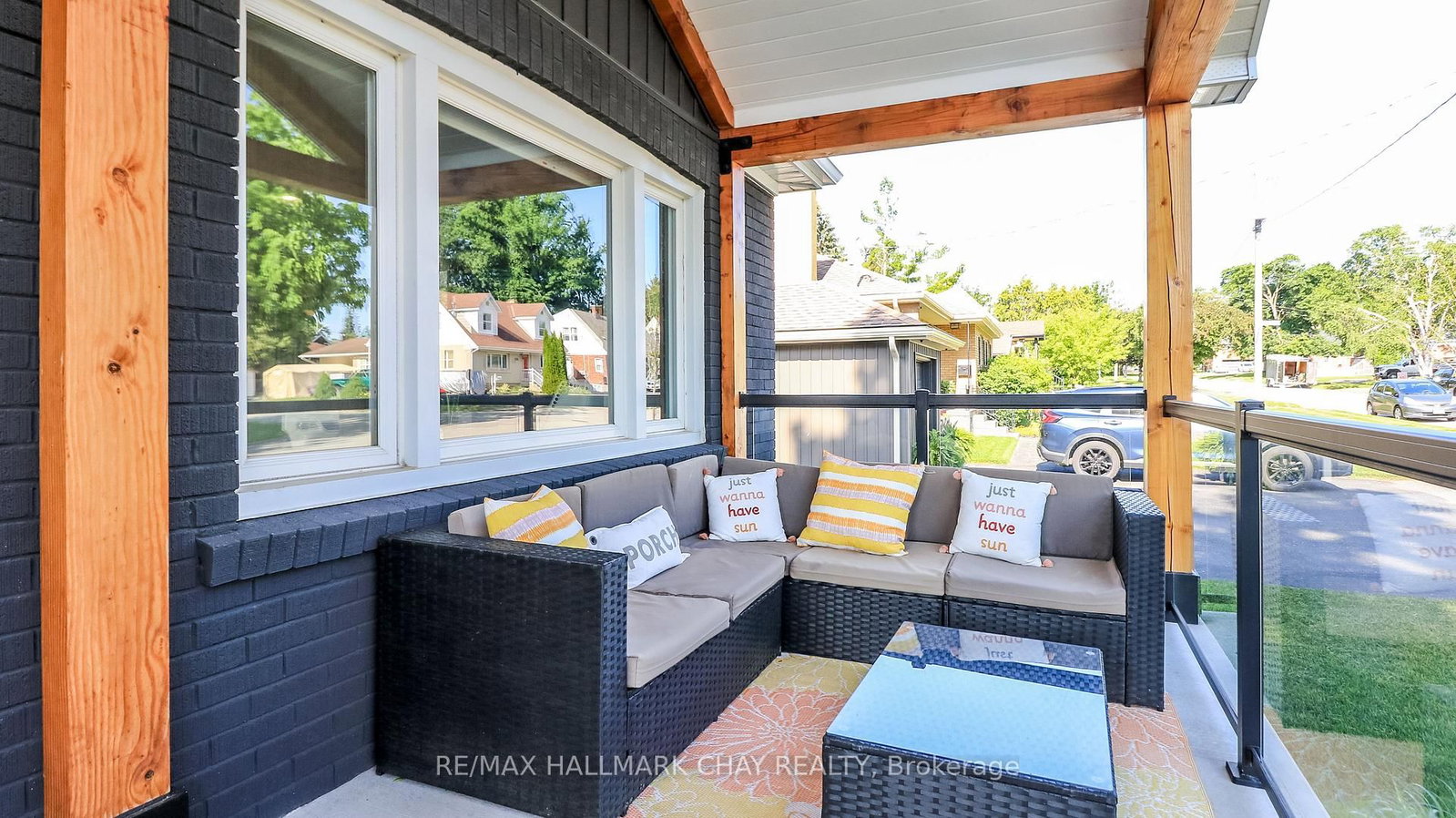 17 Bowman Avenue • Barrie, ON photo 5