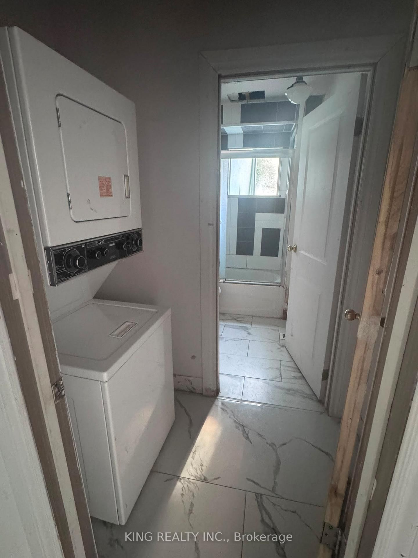 526 Grove Street E • Barrie, ON photo 20