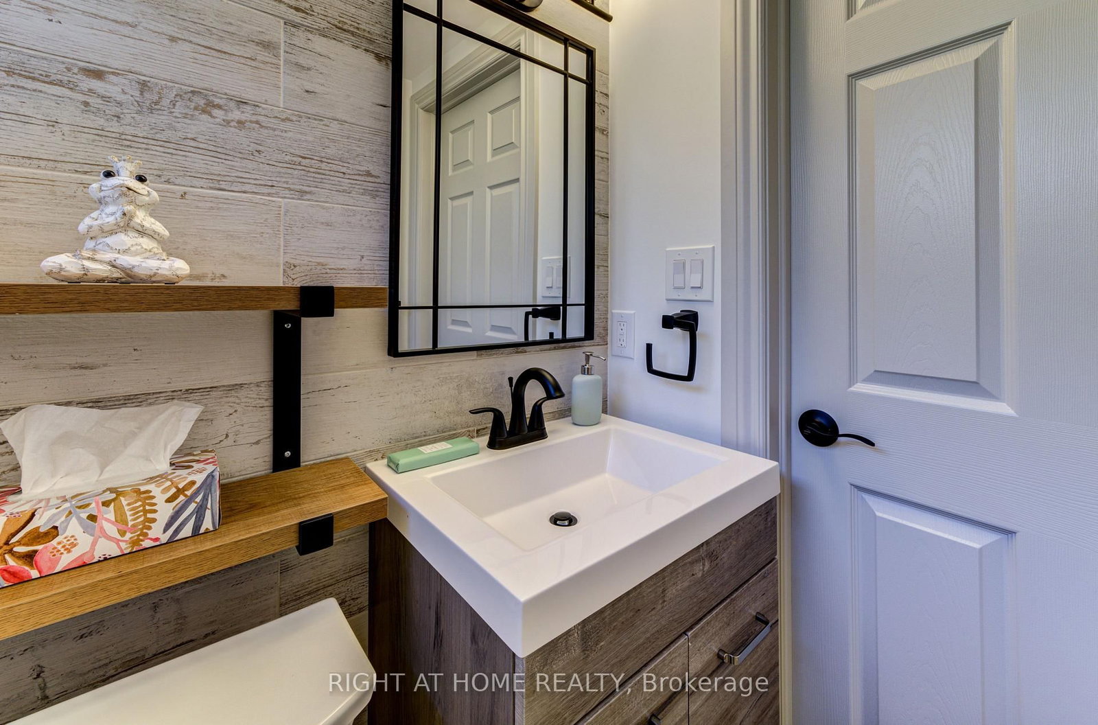214 Desroches Trail • Tiny, ON photo 32