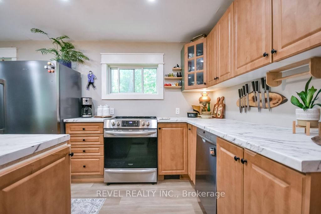 3267 Albany Street • Severn, ON photo 13