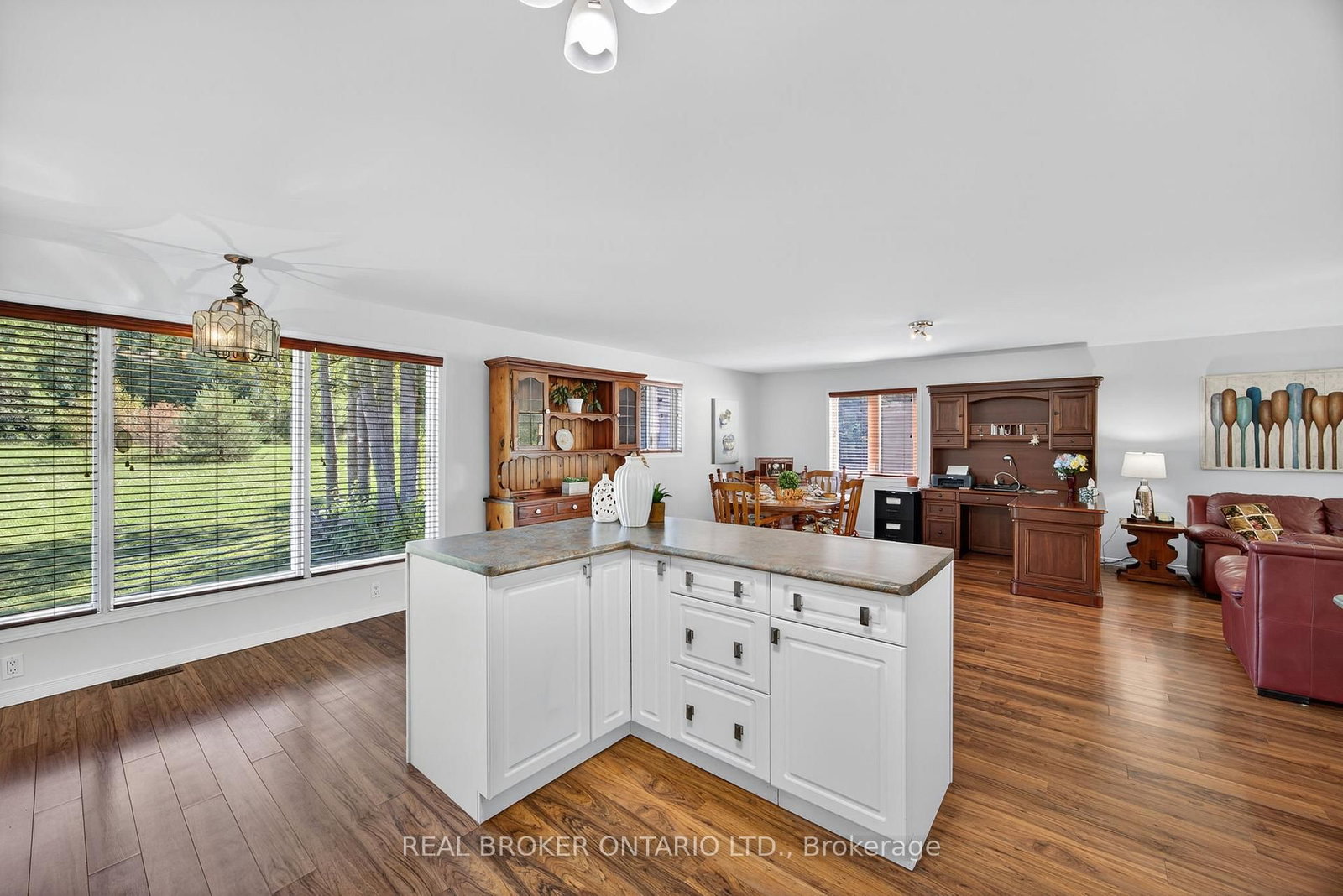 2174 Atkinson Road • Springwater, ON photo 5