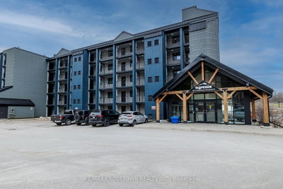 Unit 302 — 80 HORSESHOE Boulevard — photo 2