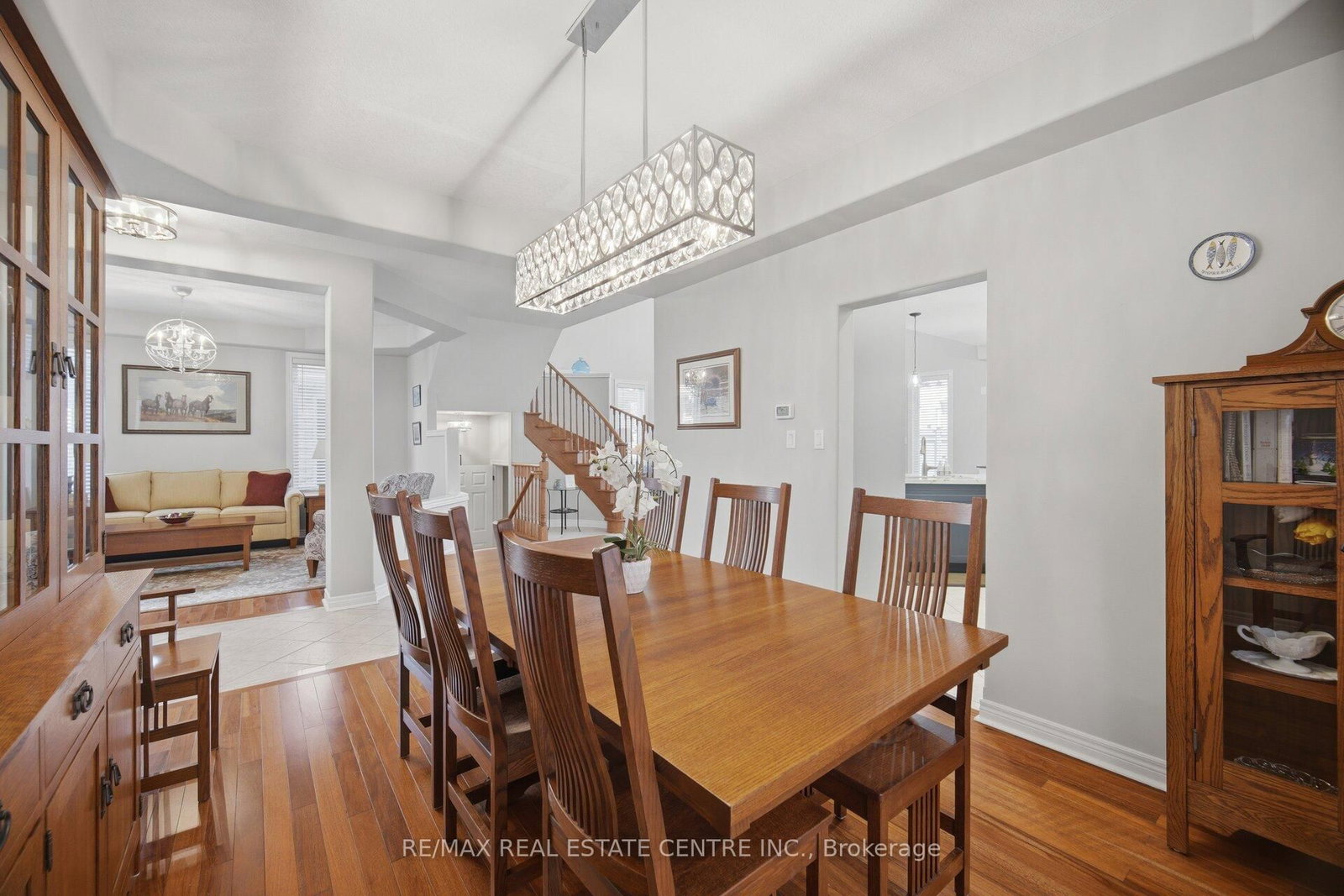 6 Parisian Crescent • Barrie, ON photo 11
