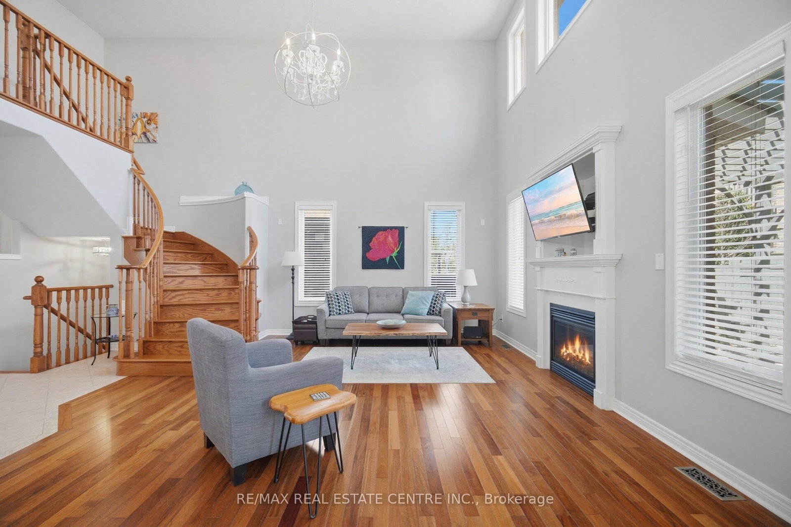 6 Parisian Crescent • Barrie, ON photo 15