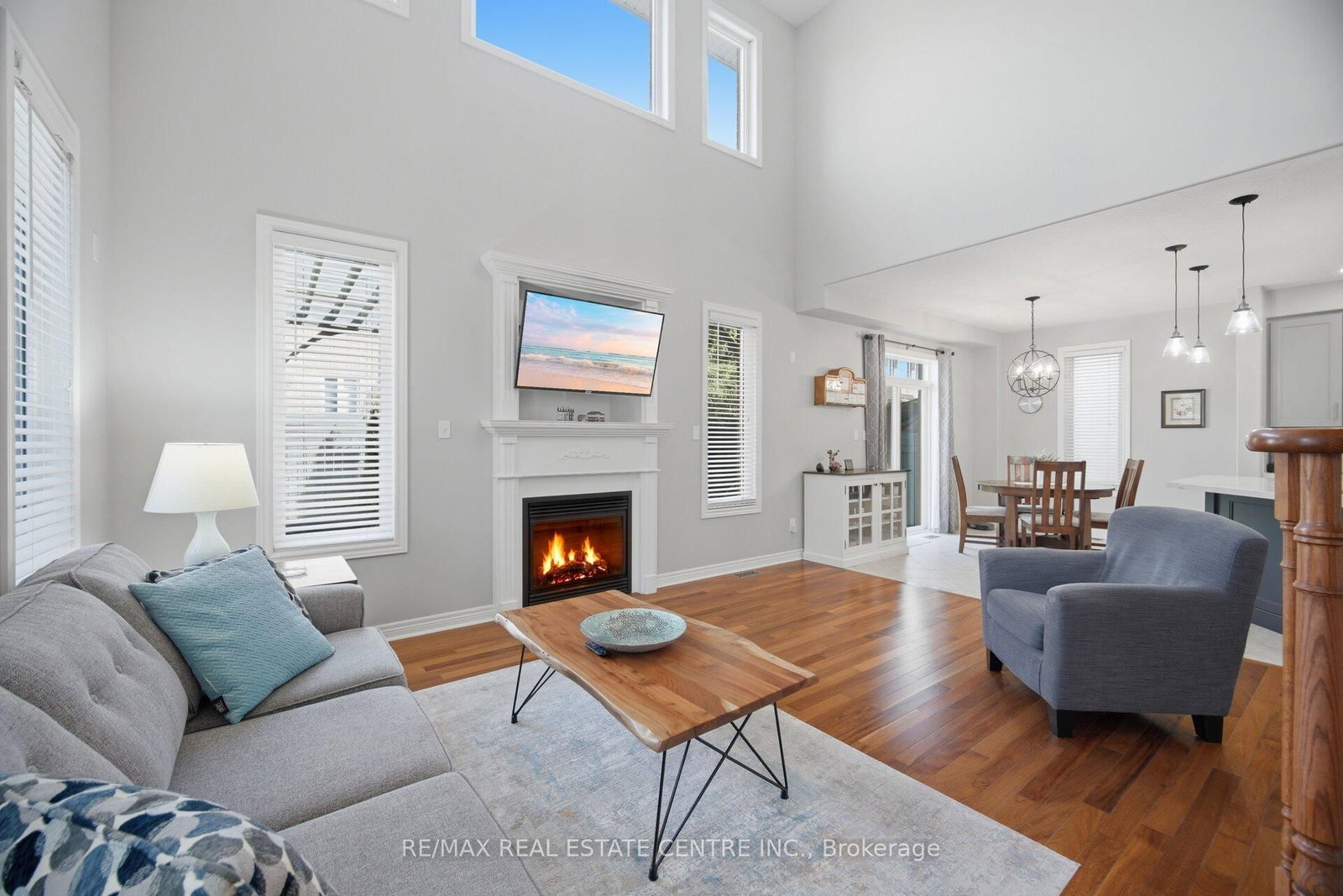 6 Parisian Crescent • Barrie, ON photo 16