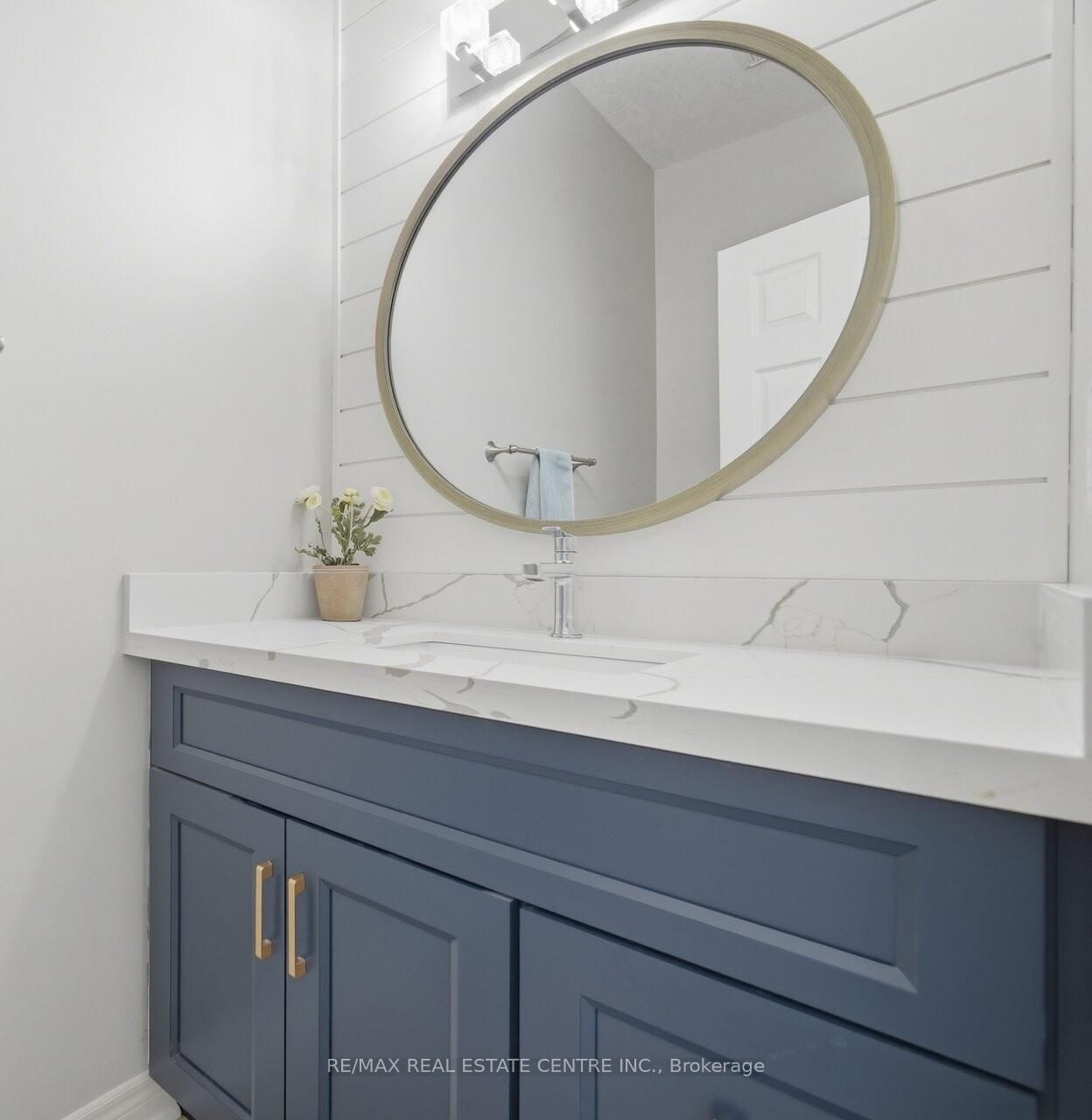 6 Parisian Crescent • Barrie, ON photo 18