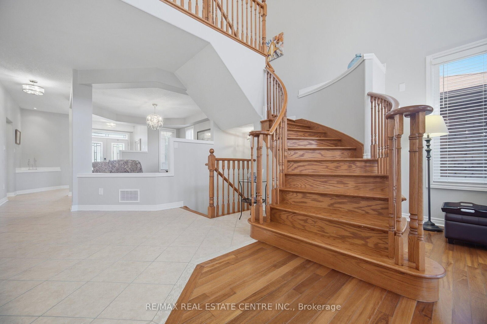 6 Parisian Crescent • Barrie, ON photo 20