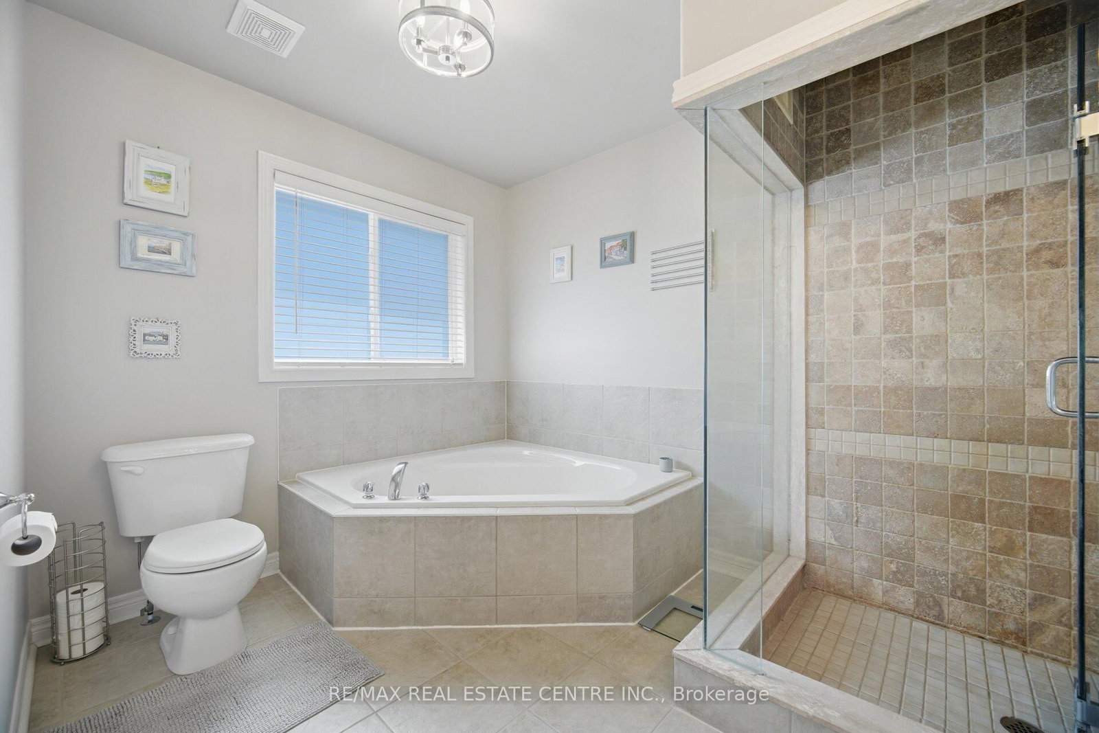 6 Parisian Crescent • Barrie, ON photo 26