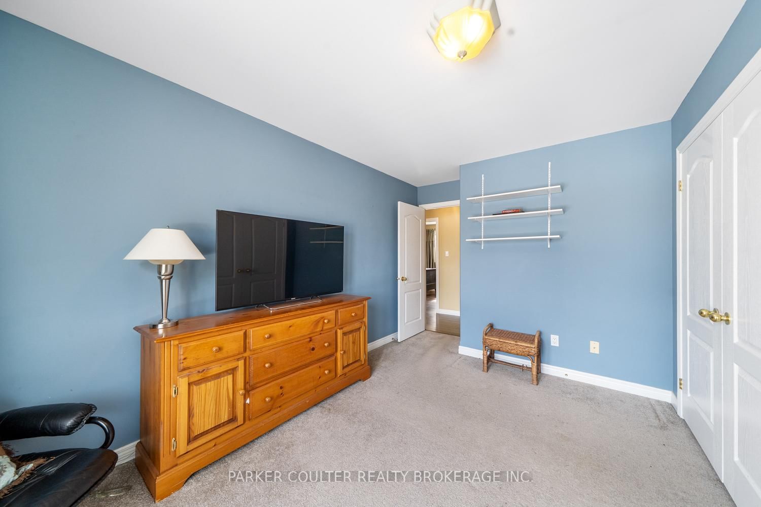 24 Parr Boulevard • Springwater, ON photo 16