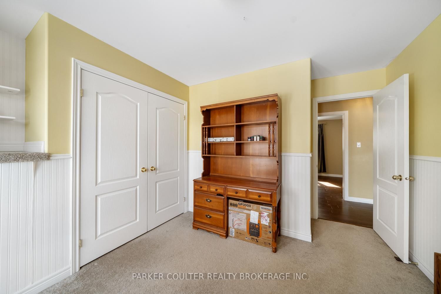 24 Parr Boulevard • Springwater, ON photo 19