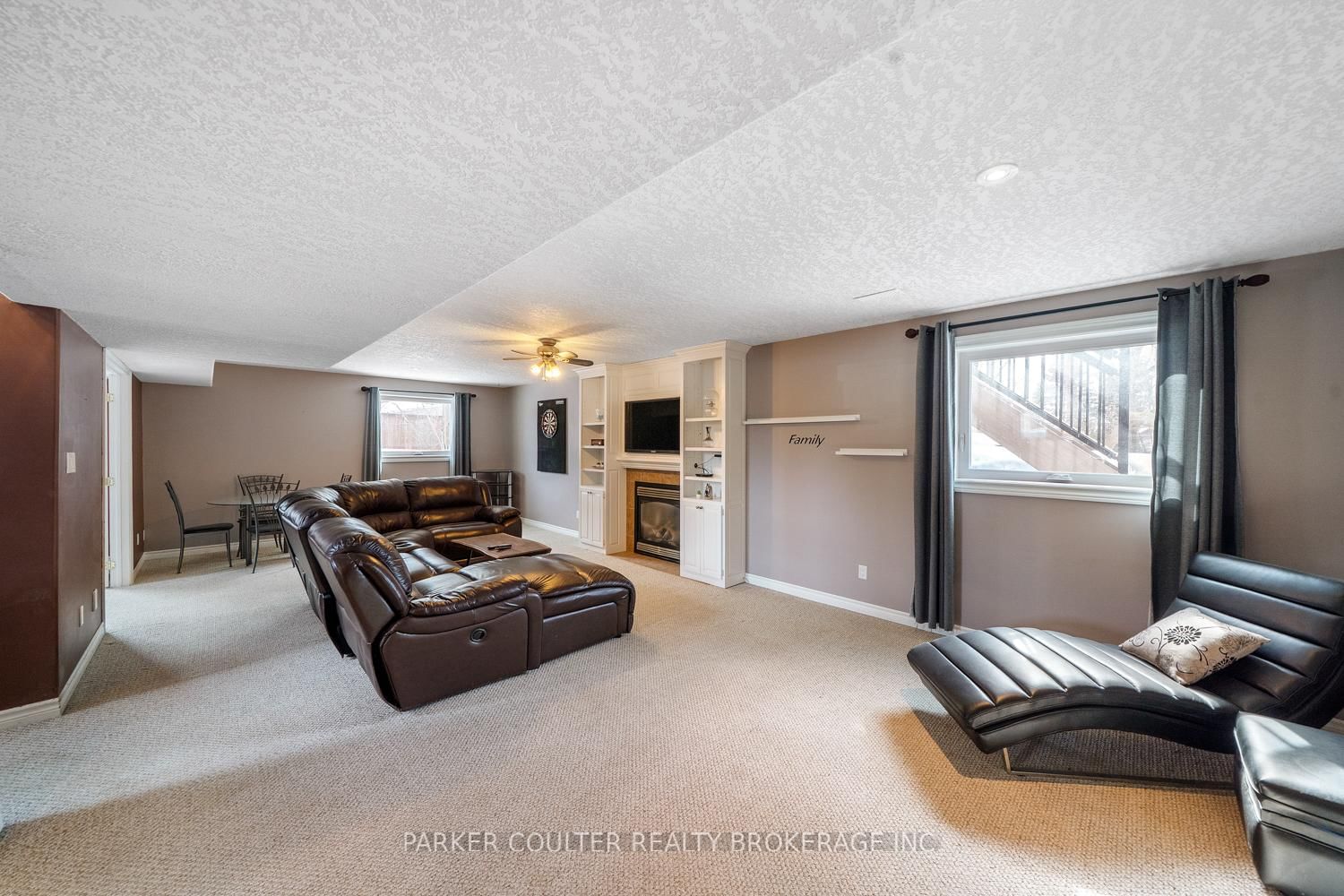 24 Parr Boulevard • Springwater, ON photo 25