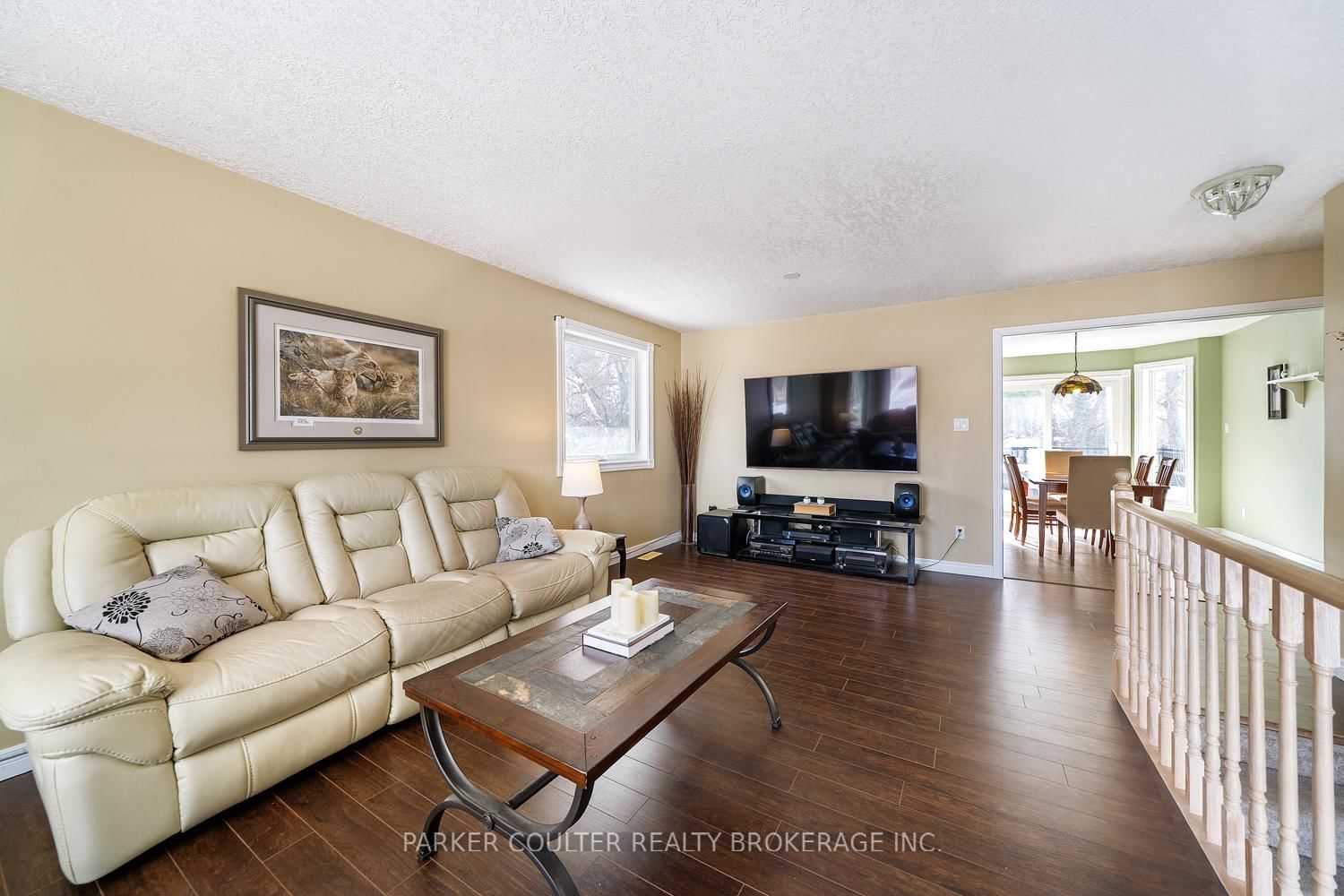 24 Parr Boulevard • Springwater, ON photo 8