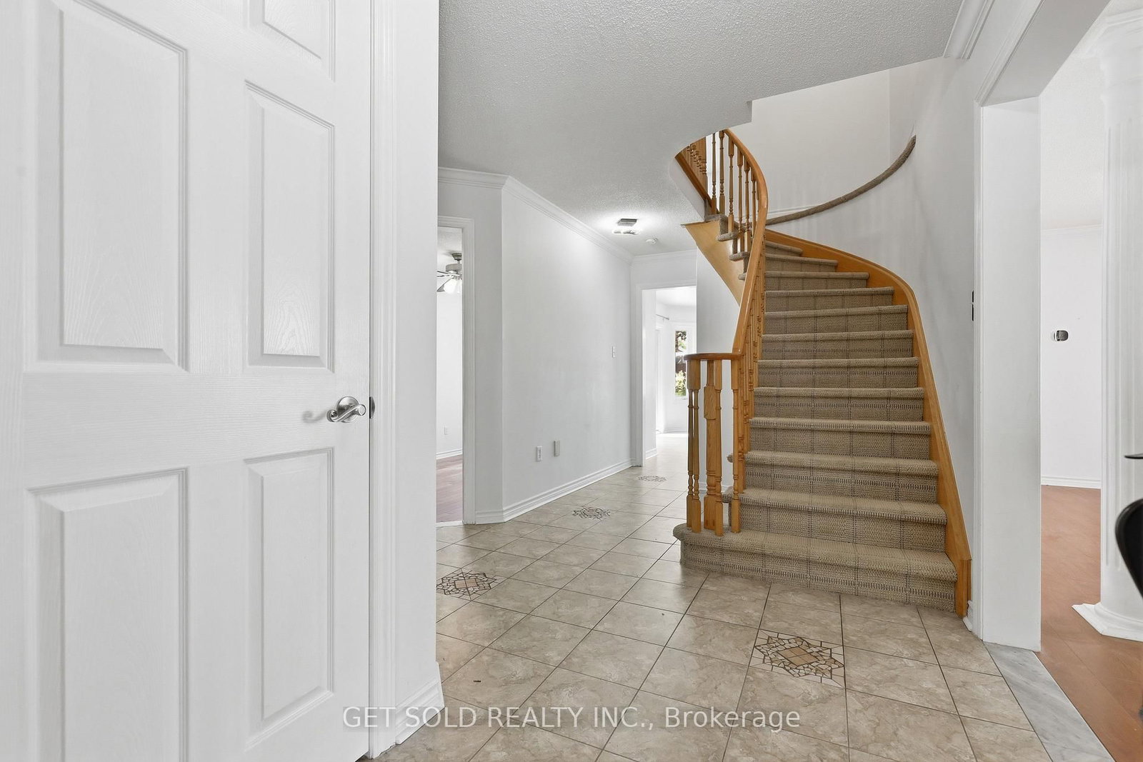 28 Hawkins Drive • Barrie, ON photo 14