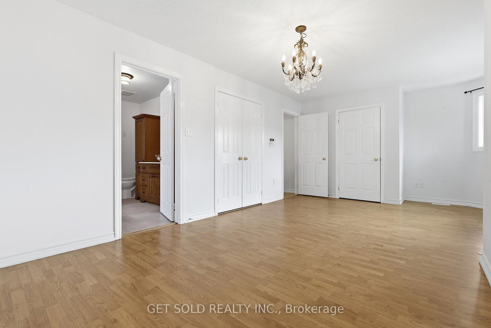 28 Hawkins Drive • Barrie, ON photo 17