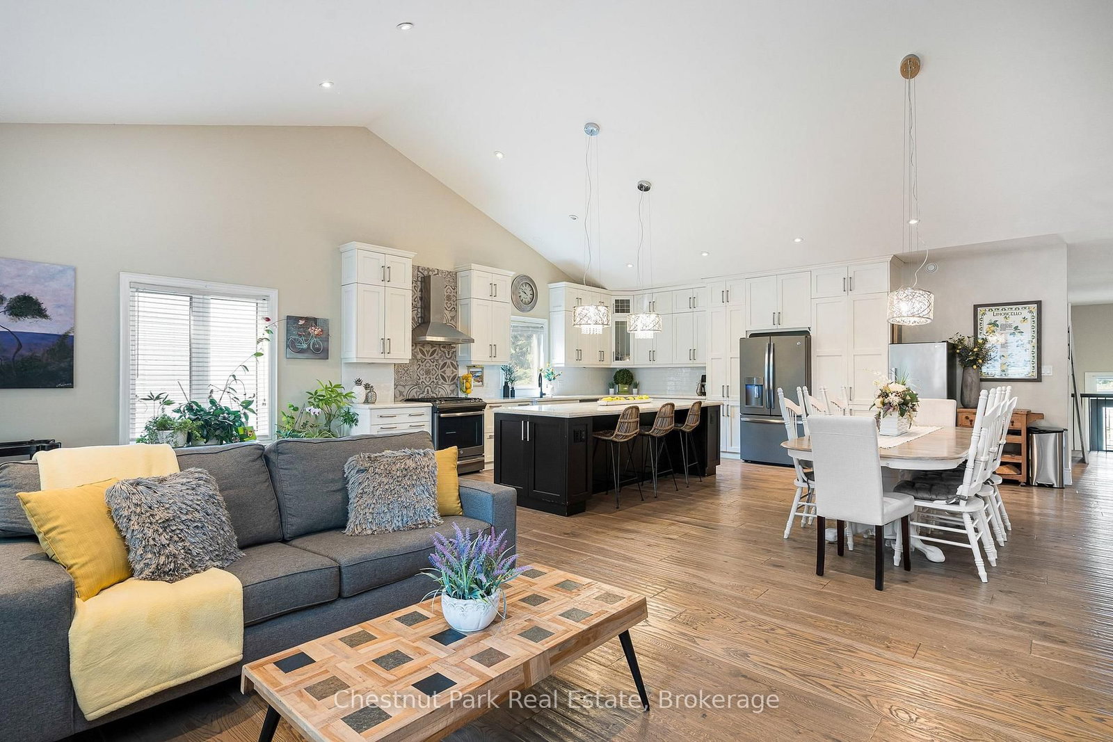 15 Saunders Street • Collingwood, ON photo 13