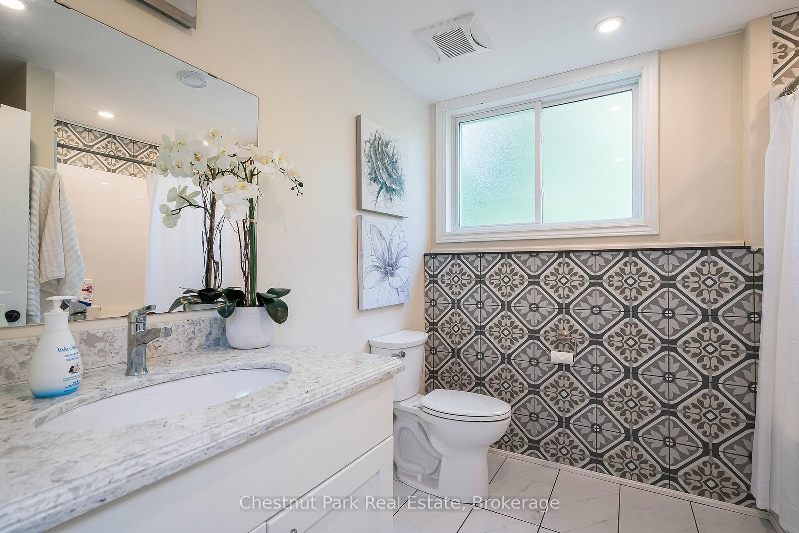 15 Saunders Street • Collingwood, ON photo 36