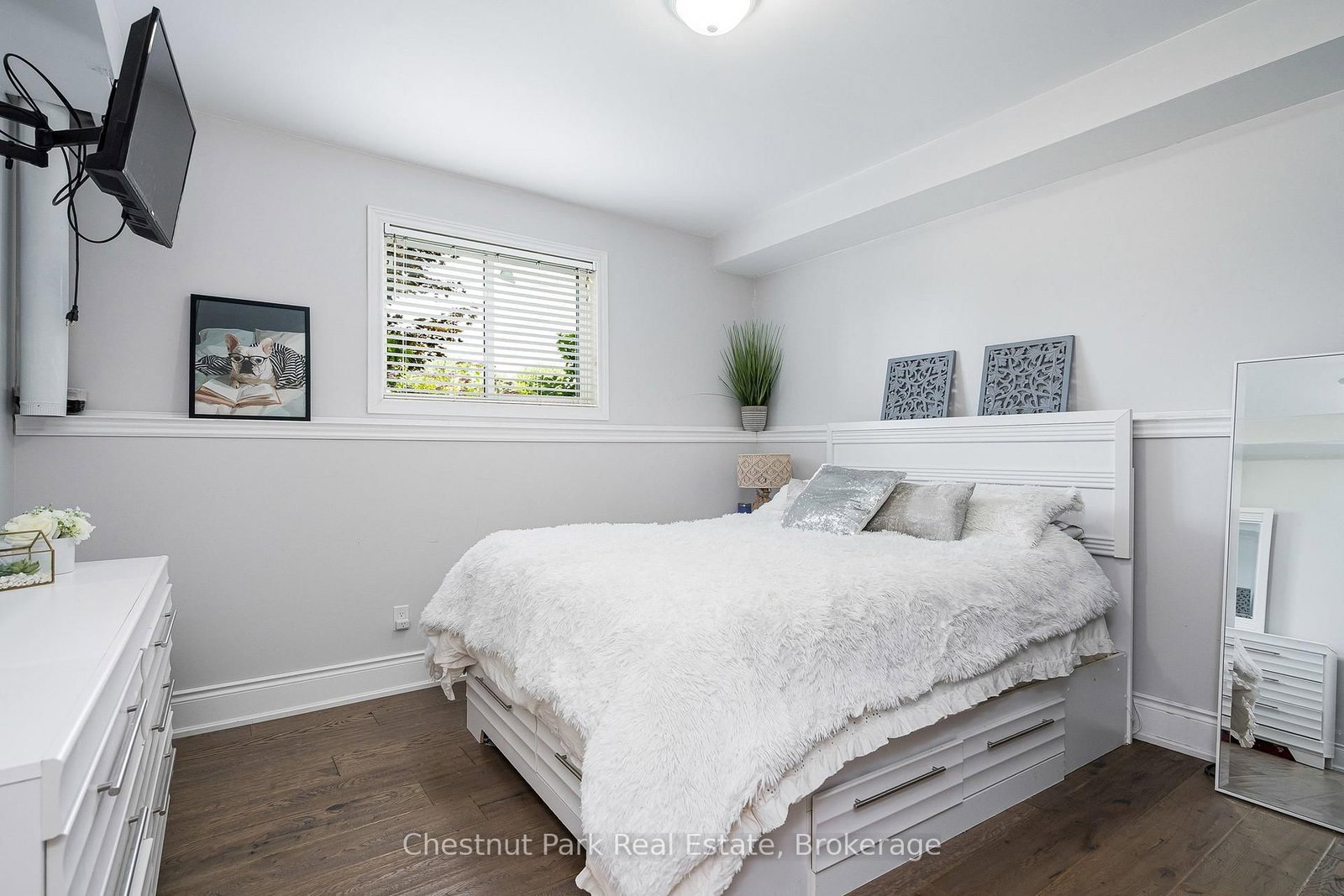 15 Saunders Street • Collingwood, ON photo 37