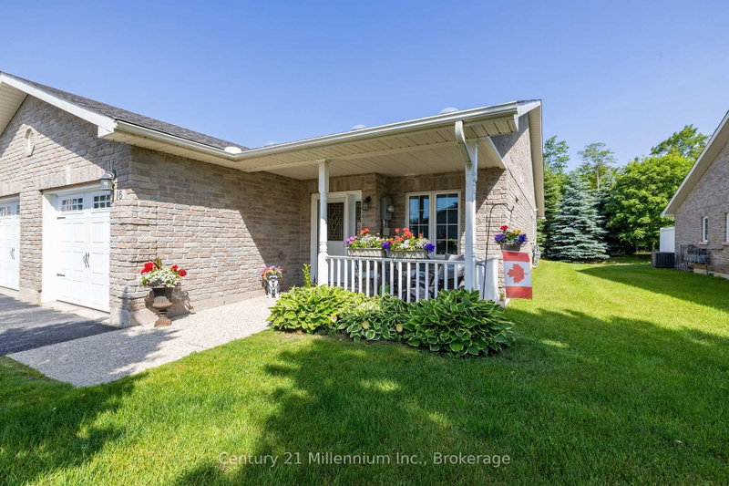 16 Clover Crescent