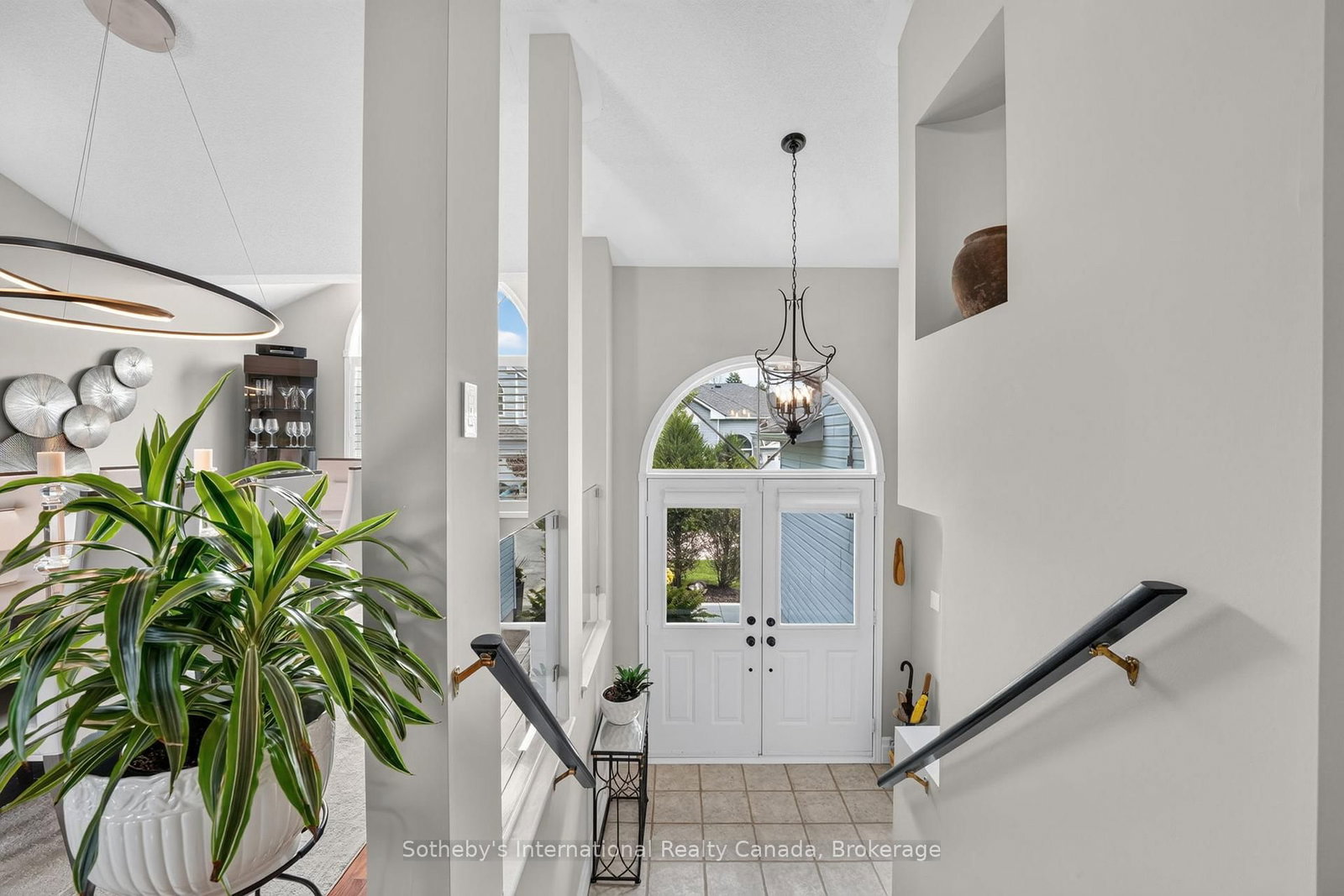 20 Sundial Court • Collingwood, ON photo 6