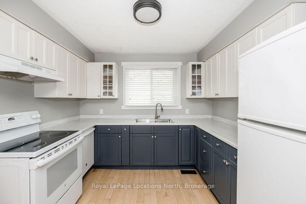 493 ONTARIO Street • Collingwood, ON photo 9