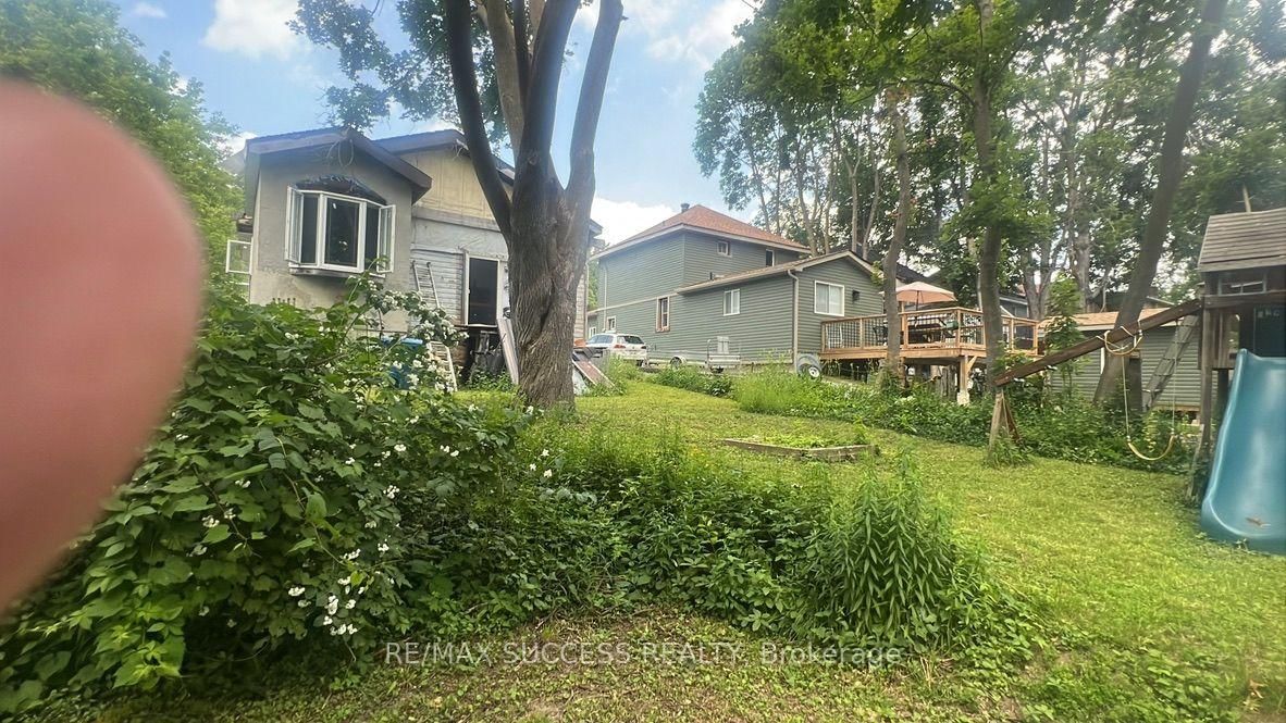 243 Harvey Street W • Orillia, ON photo 41
