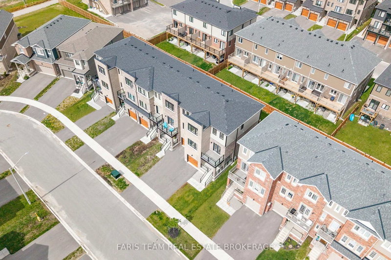53 Harvest Crescent