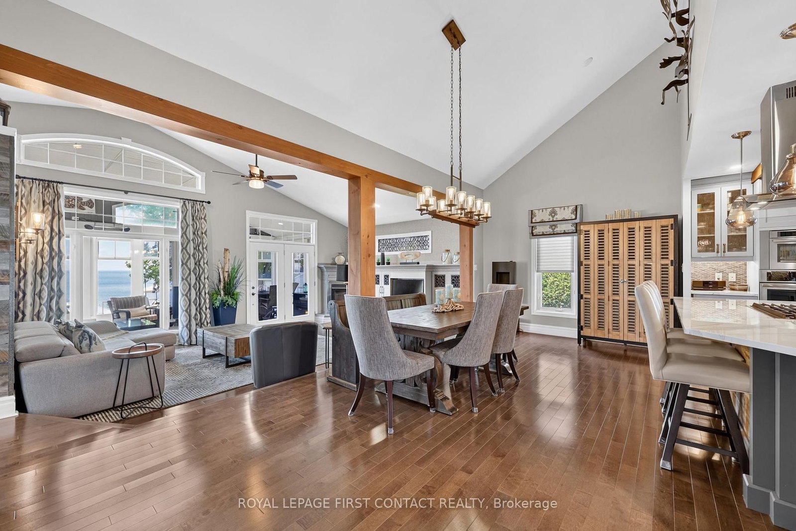 167 Lakeshore Road W • Oro-Medonte, ON photo 5