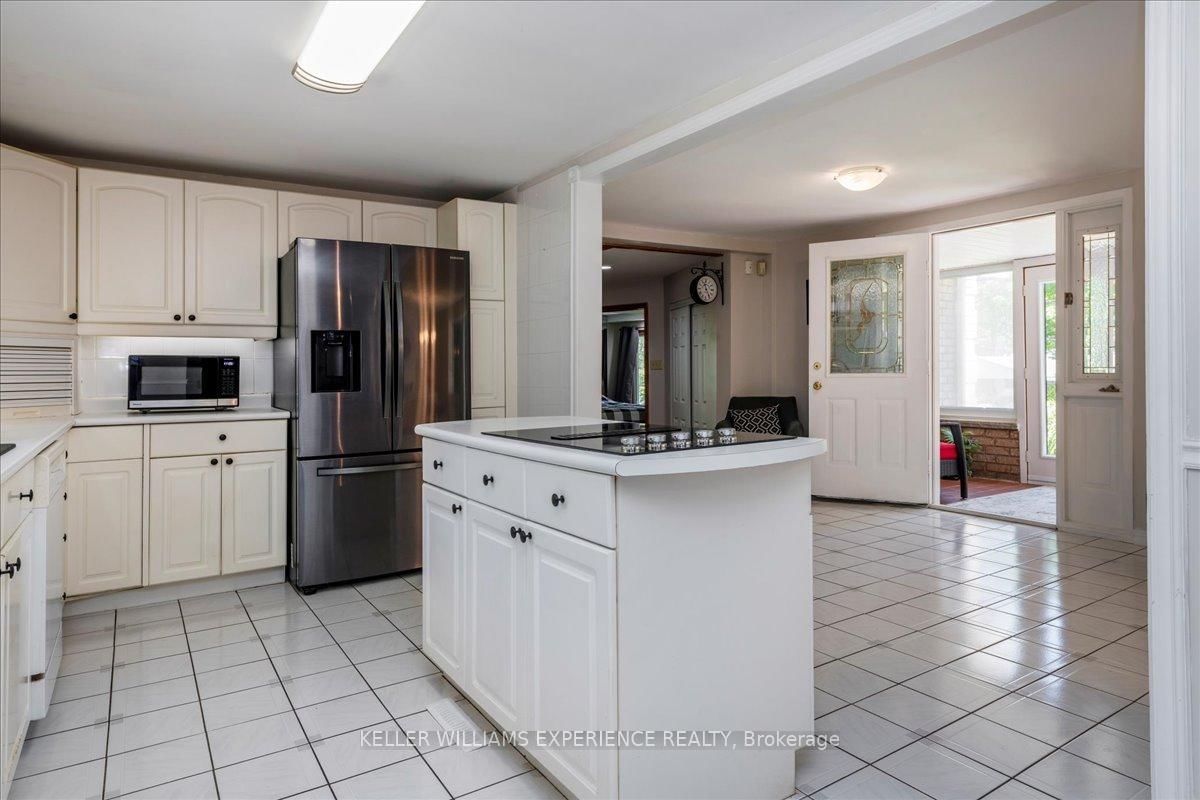 1512 Champlain Road • Tiny, ON photo 9