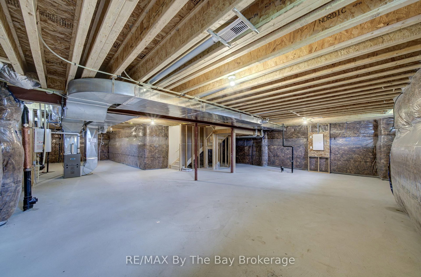 19 Amber Drive • Wasaga Beach, ON photo 32
