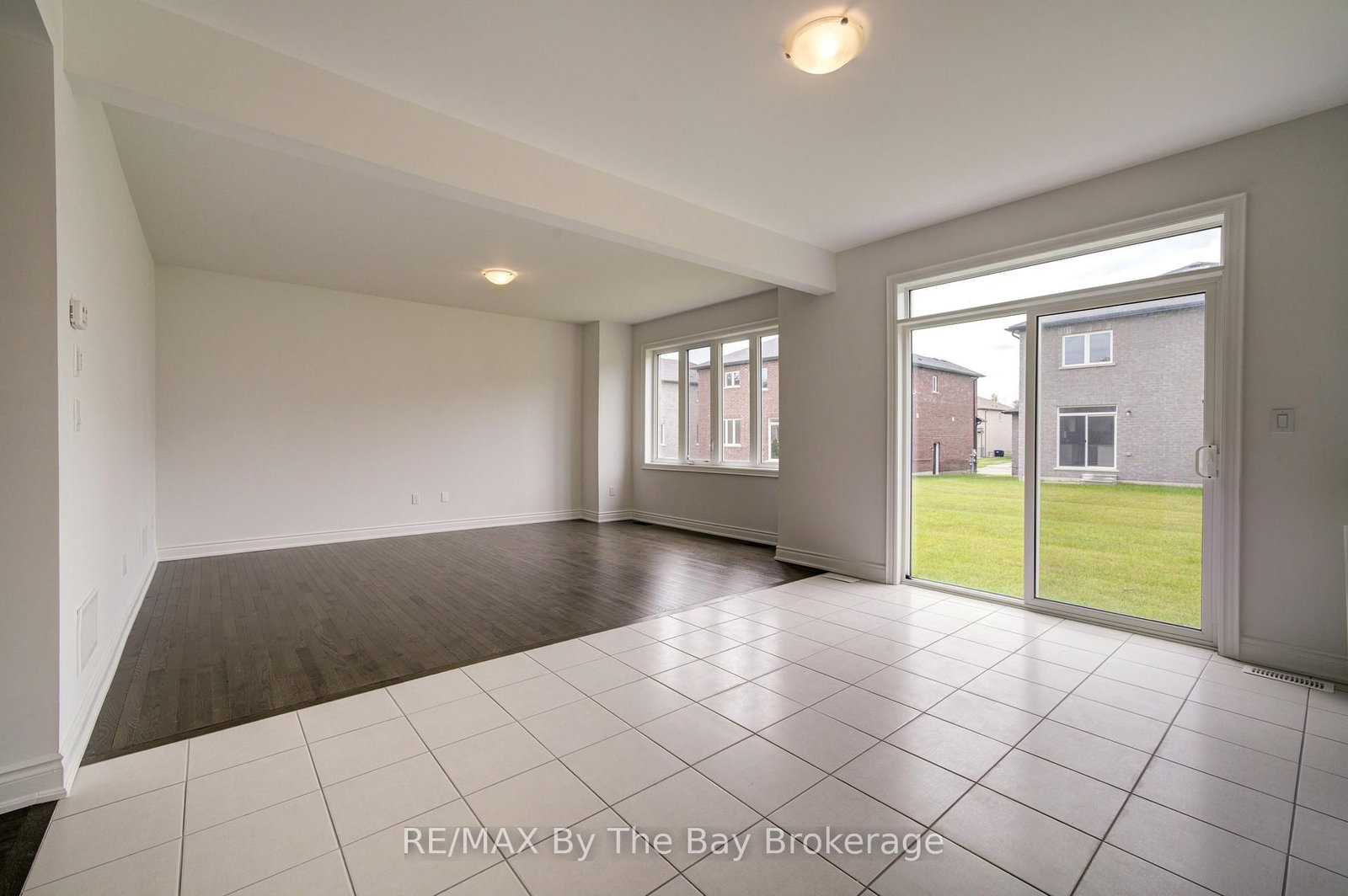 19 Amber Drive • Wasaga Beach, ON photo 8