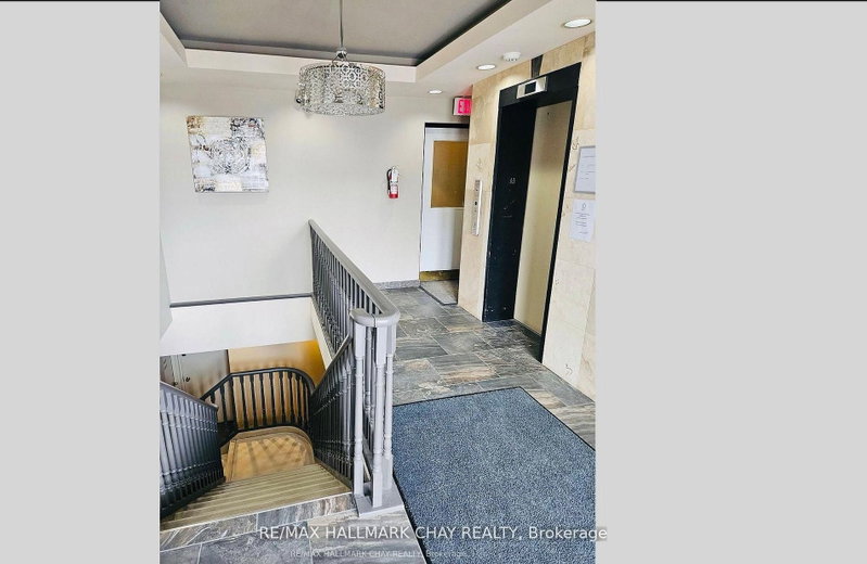 152 Bayfield St photo 5