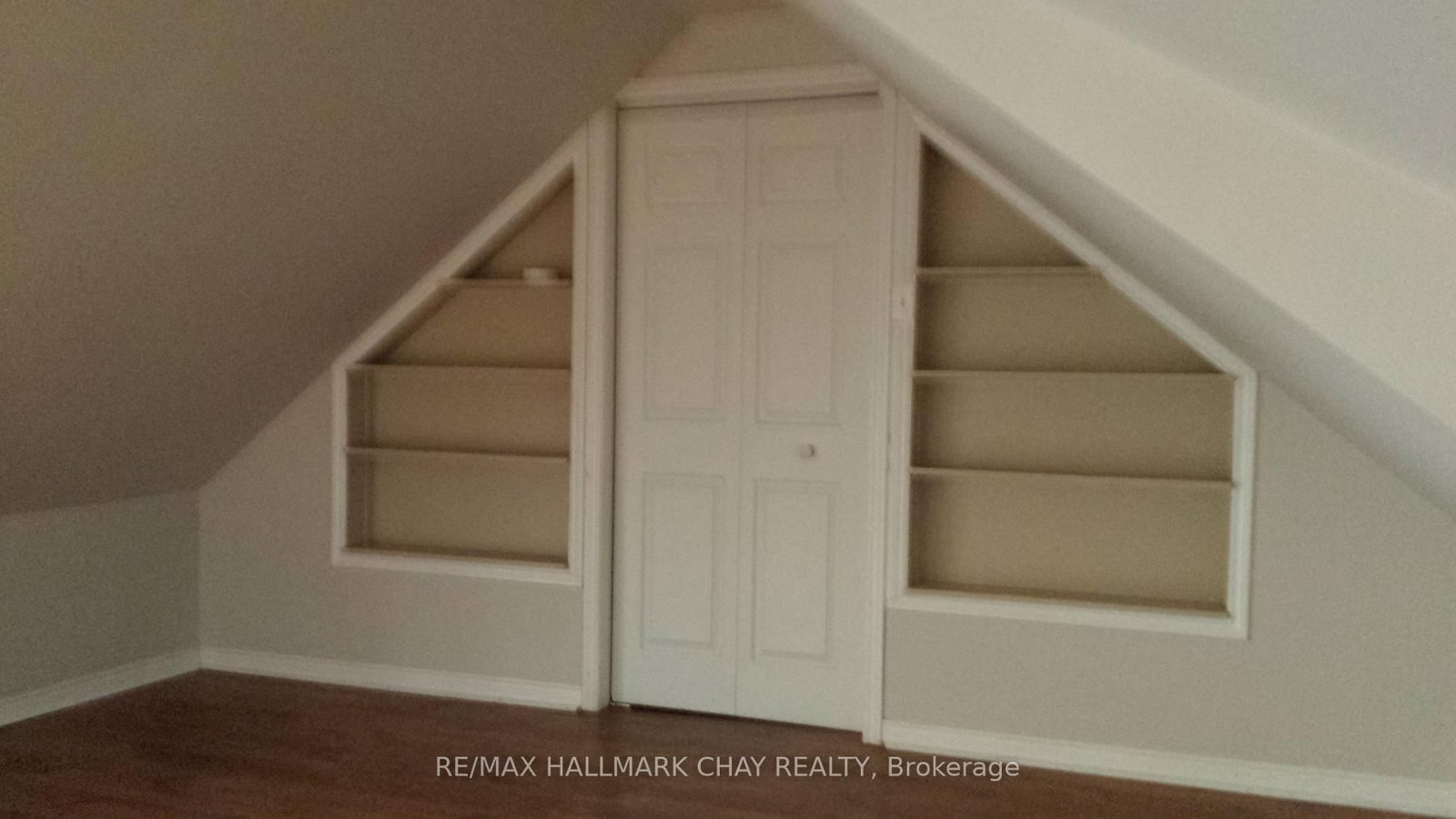 83 Mary Street • Barrie, ON photo 12