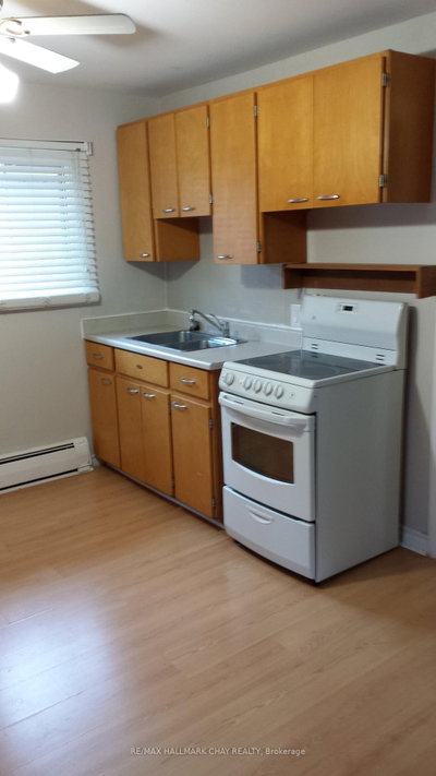 83 Mary Street • Barrie, ON photo 7