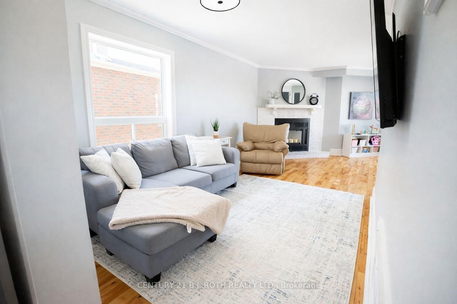 9 Laidlaw Drive N • Barrie, ON photo 10