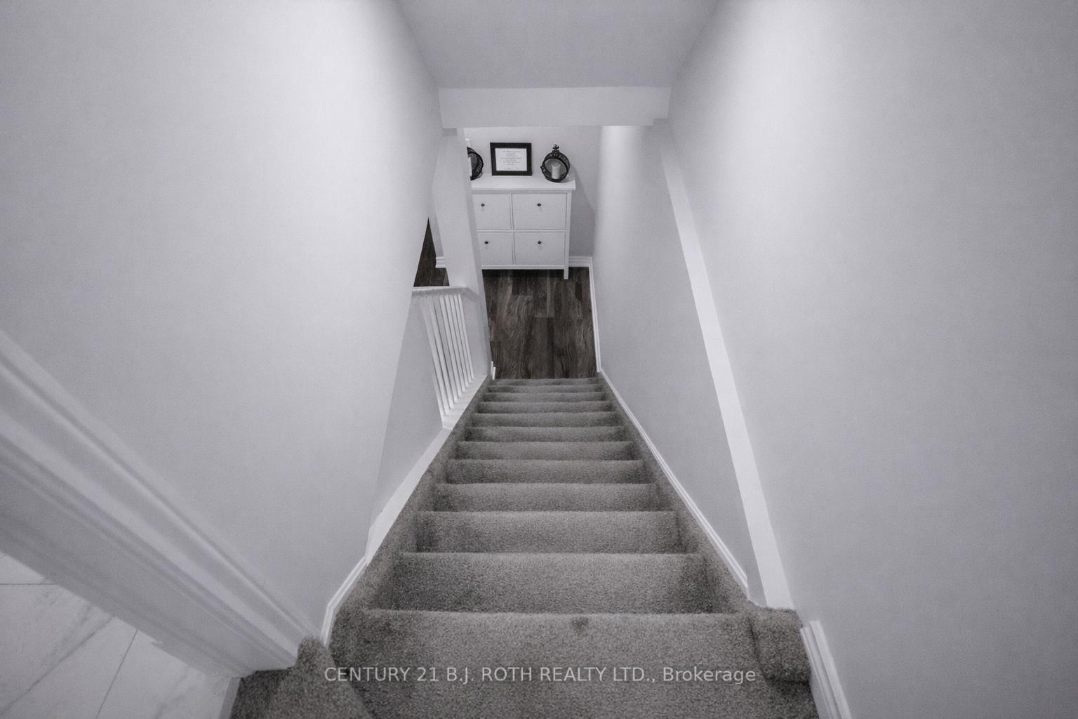 9 Laidlaw Drive N • Barrie, ON photo 24