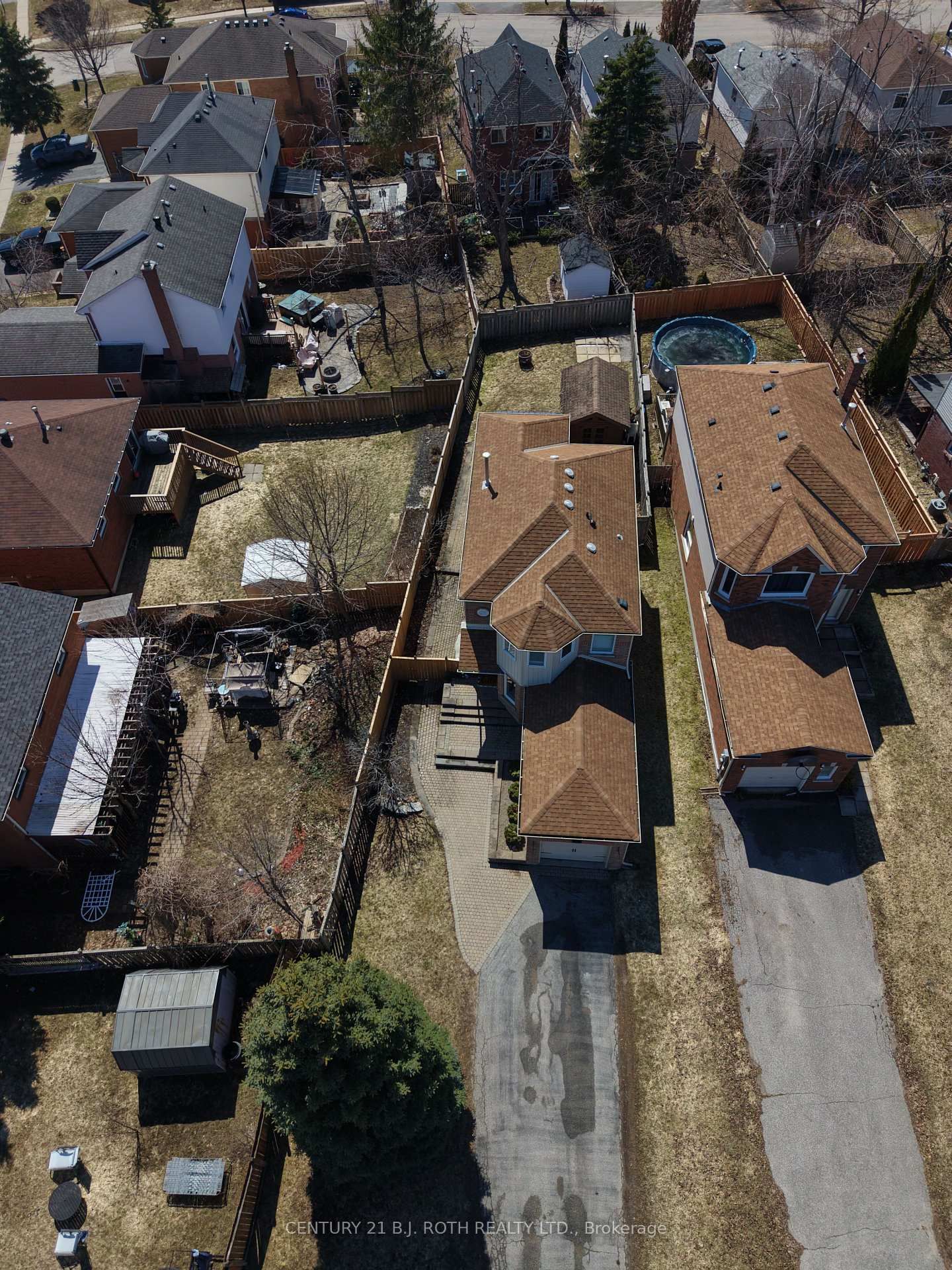 9 Laidlaw Drive N • Barrie, ON photo 35
