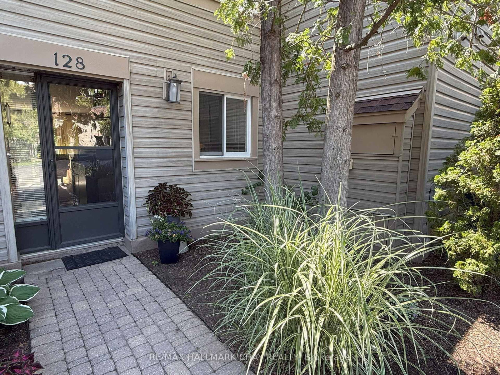 128 Escarpment Crescent • #18 • Collingwood, ON photo 1